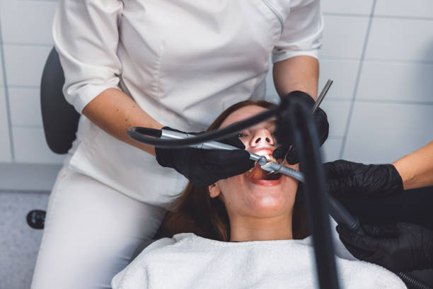 Best Emergency Tooth Extraction in Lake In The Hls, IL
